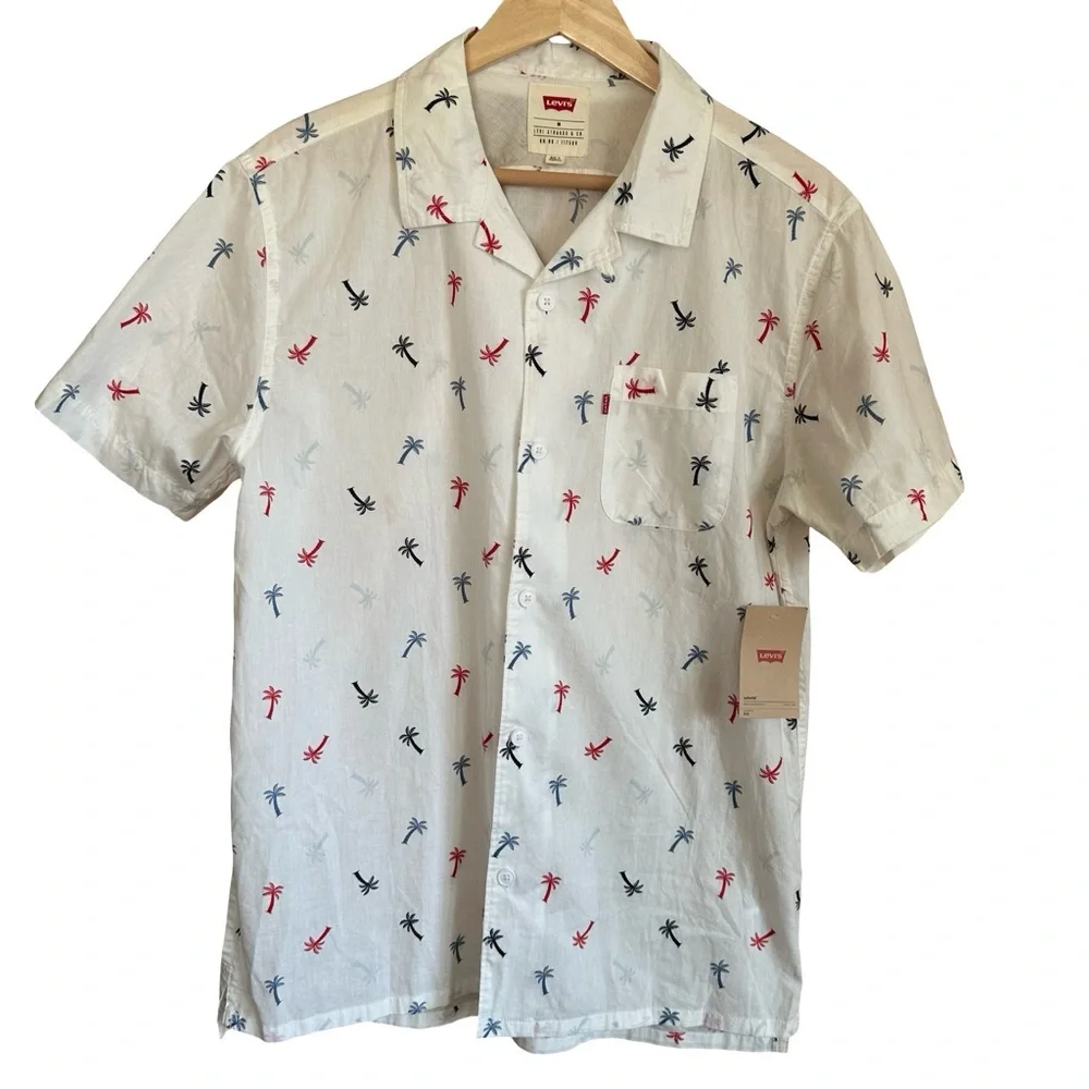 NWT Levi’s Men’s Short Sleeved Button Down Shirt with Palm Tree Pattern Sz M